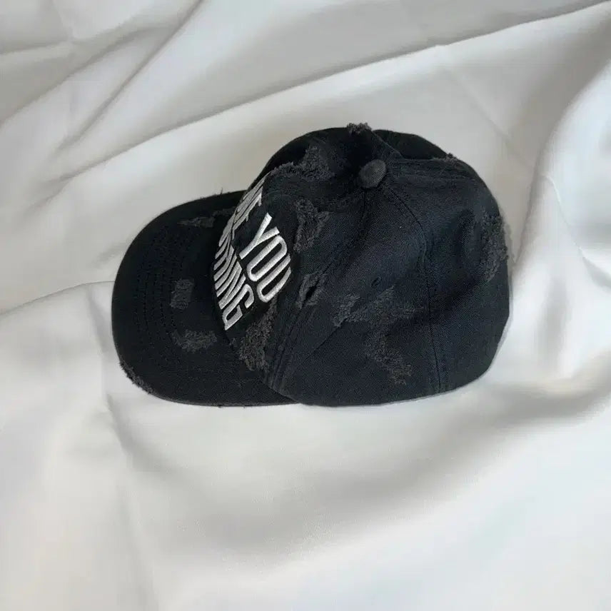 [BUNJANG] Partimento Woman Lettering Distressed Washed Ball Cap / 파르티멘토우먼) 레터링 데미지 워싱 볼캡