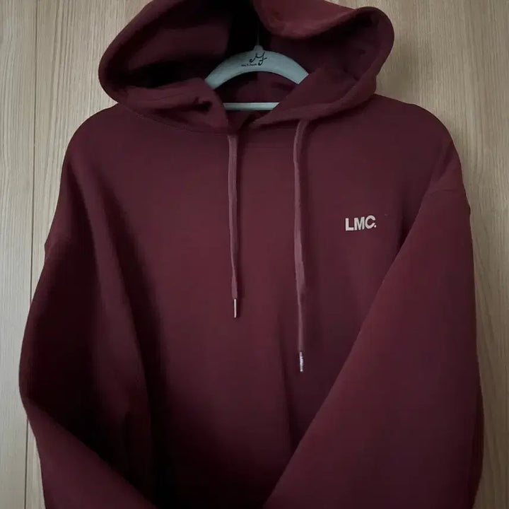 [SOLD OUT] LMC 버건디 후드티