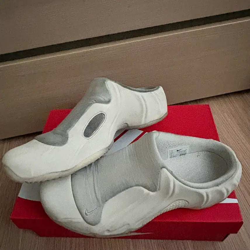 [SOLD OUT] 나이키 ACG 마운틴 플라이 2 로우 회색
