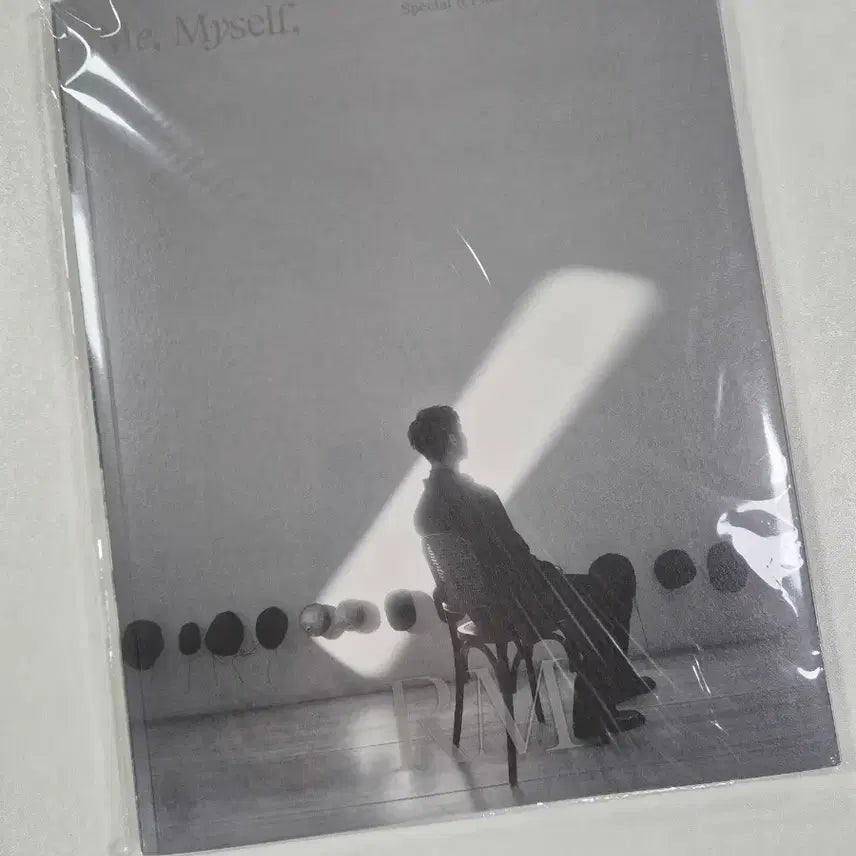 [BUNJANG] BTS RM Special Photofolio Sealed / 방탄소년단 RM 스페셜 포토폴리오 미개봉