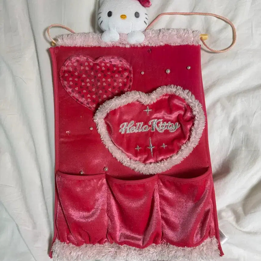 [BUNJANG] Hello Kitty Velvet Wall Hanging Y2k Decor / 고전키티 벨벳 벽걸이 갸루 Y2k