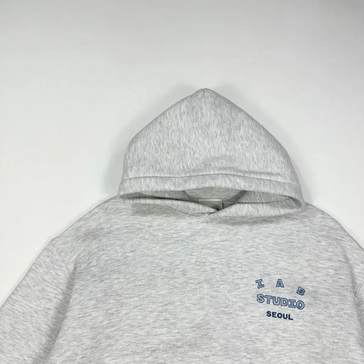 [SOLD OUT] (M) 아이앱스튜디오 서울 백로고 베이직 후드티 오트밀