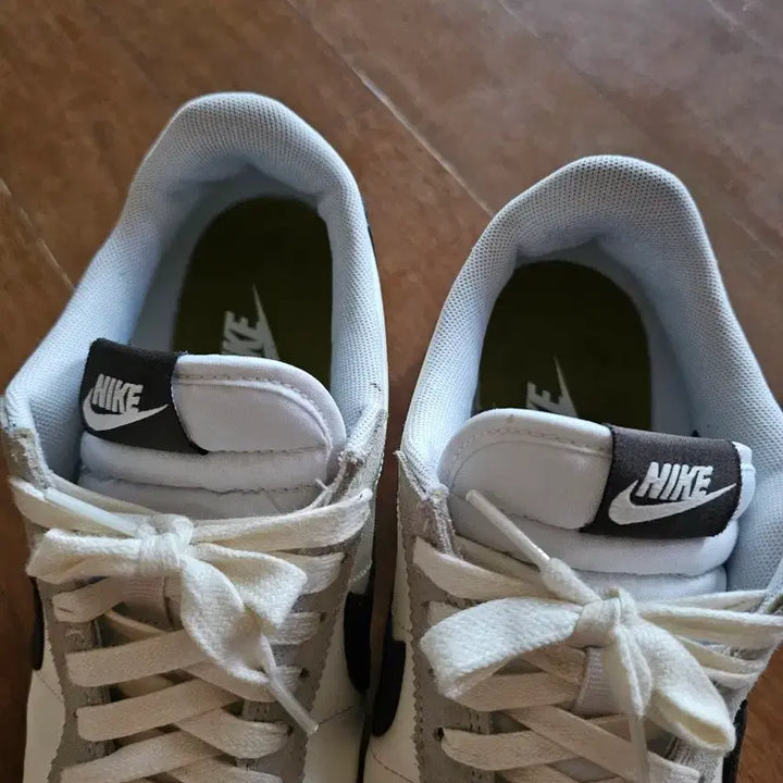[BUNJANG] Nike Cortez Kkachi Edition Sneakers / 나이키 코르테즈  까치 에디션 250