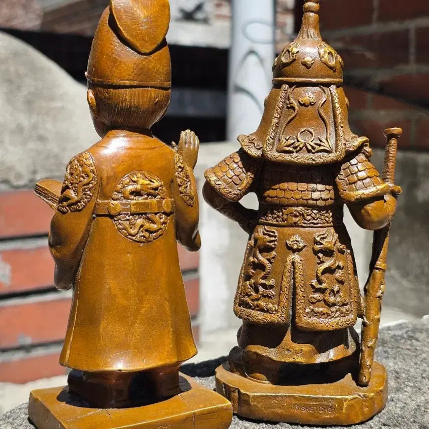 [BUNJANG] Statue Set of King Sejong the Great &amp; Admiral Yi Sun-sin / [품절임박] 세종대왕님 &amp; 이순신 장군님 동상 2점 일괄판매