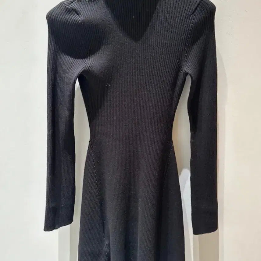 [BUNJANG] Maje 블랙 원피스 새것 38사이즈 / Maje 블랙 원피스 새것 38사이즈