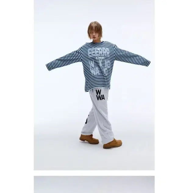 [BUNJANG] eeerrr Striped Long Sleeve Sky Blue / eeerrr 스트라이프 롱슬리브 스카이블루