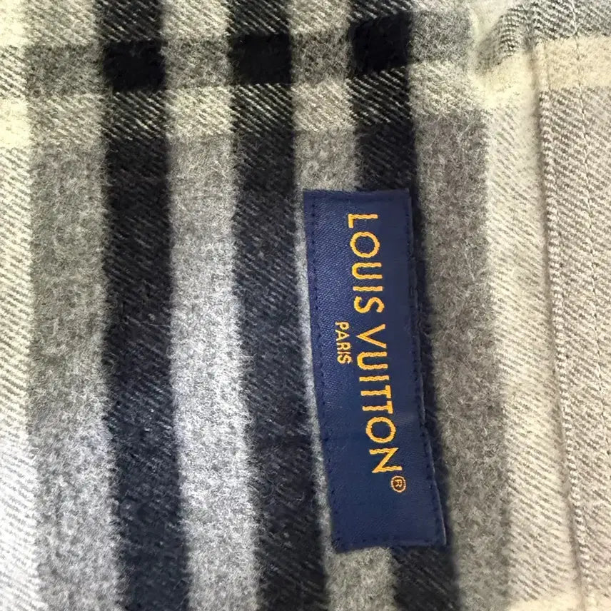 [BUNJANG] Louis Vuitton Marque Logo Check Flannel Shirt - Gray (Size S) / 루이비통 마르크 로고 체크 플란넬 셔츠 그레이 / S