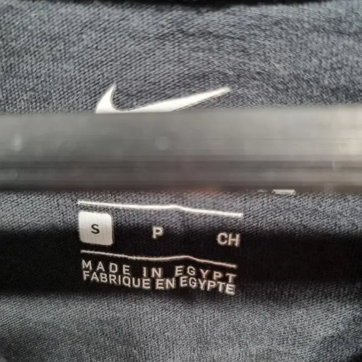 [BUNJANG] Nike Sol Food Short Sleeve T-Shirt Black S / 나이키 솔푸드 반팔 티셔츠 블랙 s