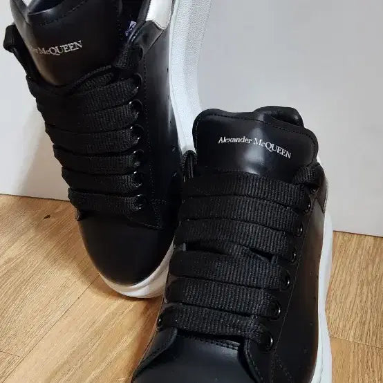 [BUNJANG] Alexander McQueen Oversized All White Sneakers / (38/245~250)알렉산더맥퀸 오버솔 올백 운동화 스니커즈