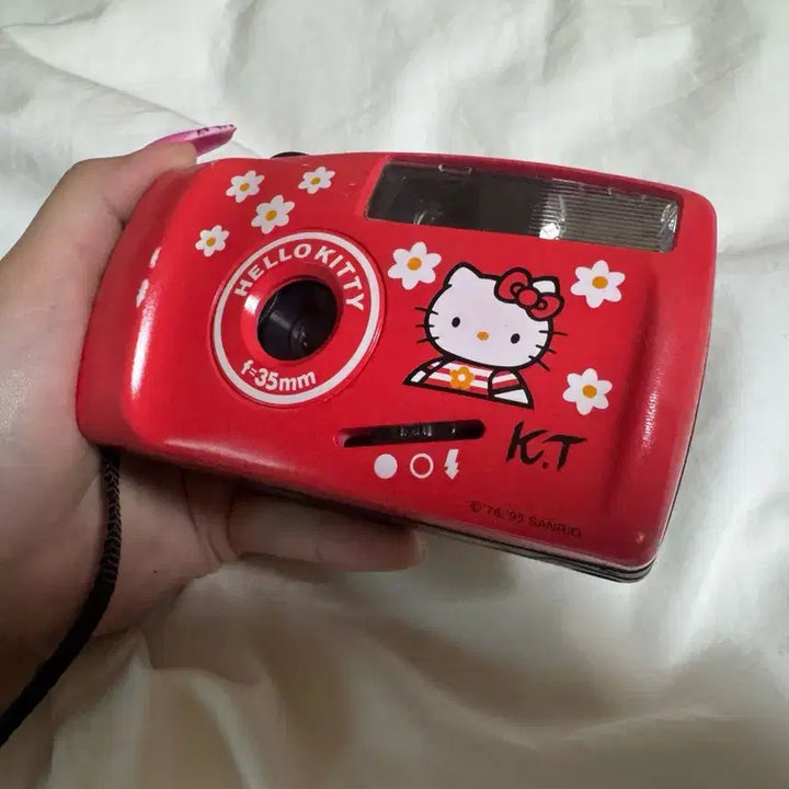 [BUNJANG] Hello Kitty Vintage Film Camera / 고전 키티 빈티지 필름 카메라