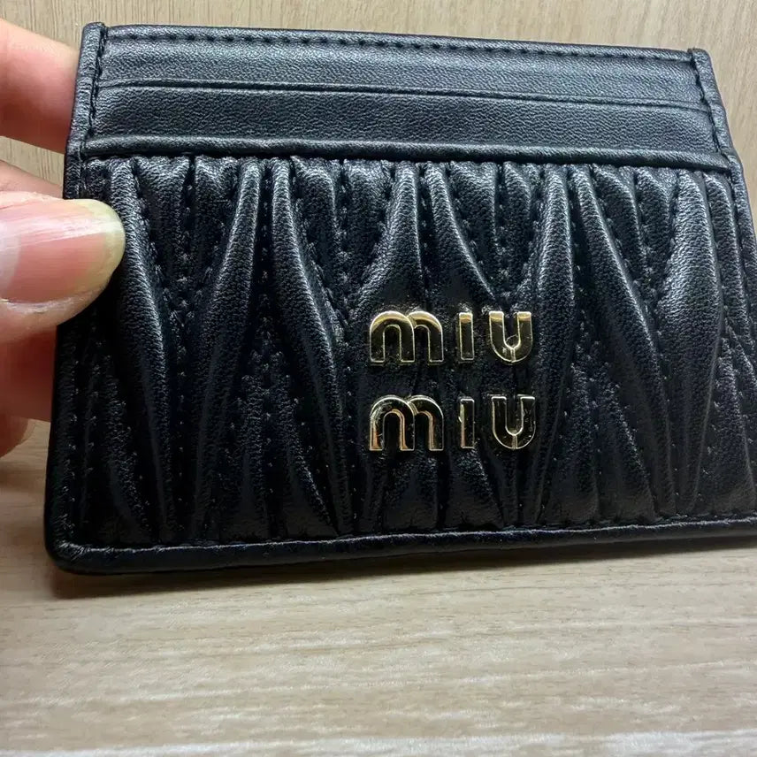 [SOLD OUT] 미우미우카드지갑