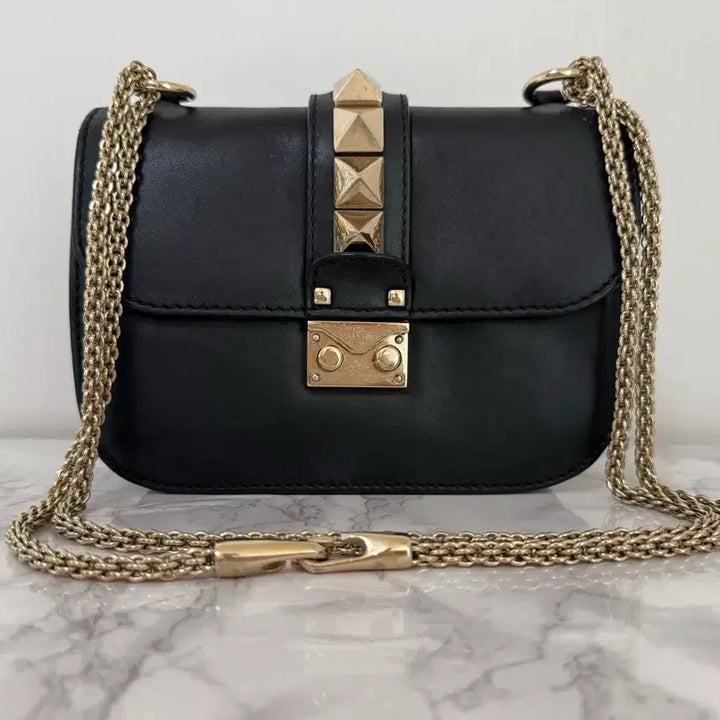 [BUNJANG] Valentino Rockstud Chain Bag Black / 발렌티노 락스터드 체인백 블랙