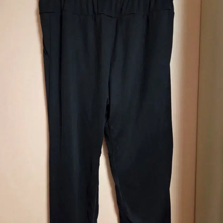 [SOLD OUT] 새상품)나이키 블랙 트레이닝 팬츠
