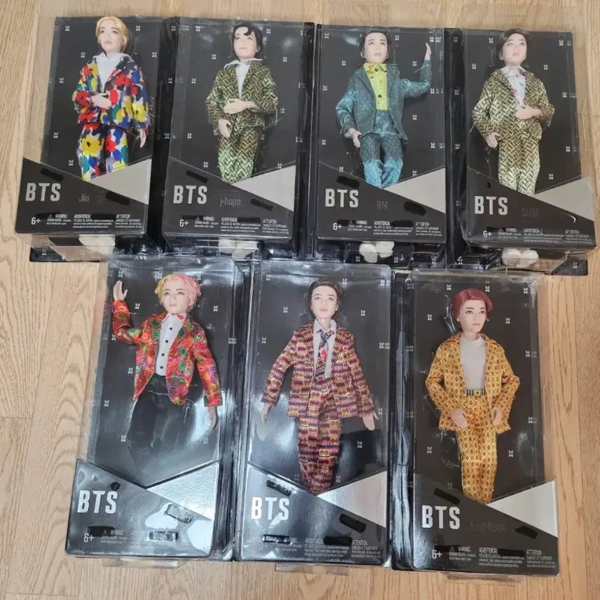 [BUNJANG] BTS Mattel Fashion Doll Figure (Sealed) / BTS 패션돌 마텔 피규어 인형 미개봉