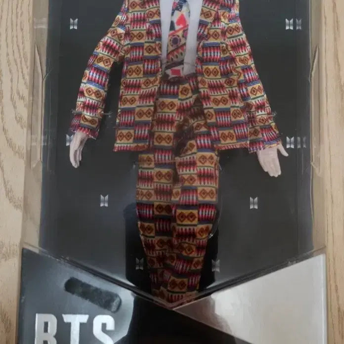 [BUNJANG] BTS Mattel Fashion Doll Figure (Sealed) / BTS 패션돌 마텔 피규어 인형 미개봉
