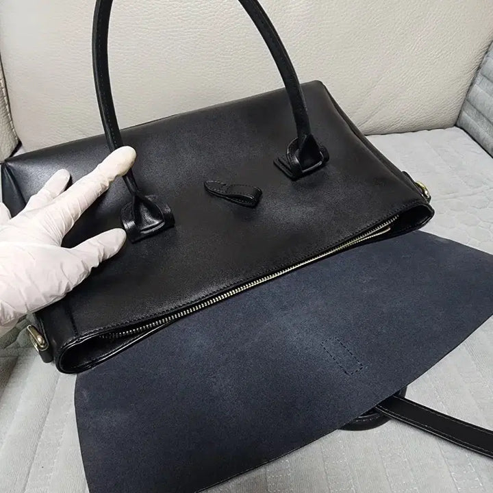 [SOLD OUT] 미착용) 정품 델라스텔라 소가죽100% 토트백 크로스백