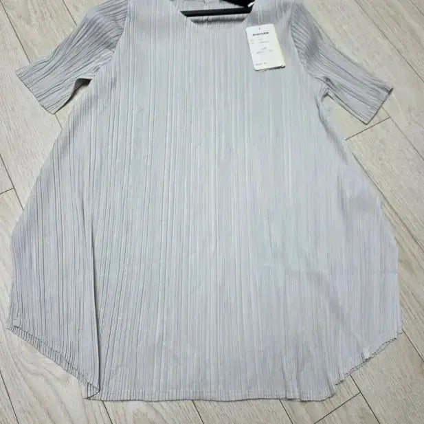 [SOLD OUT] 새상품 일본 에바큐브 플리츠 상의 + 와이드 팬츠 세트