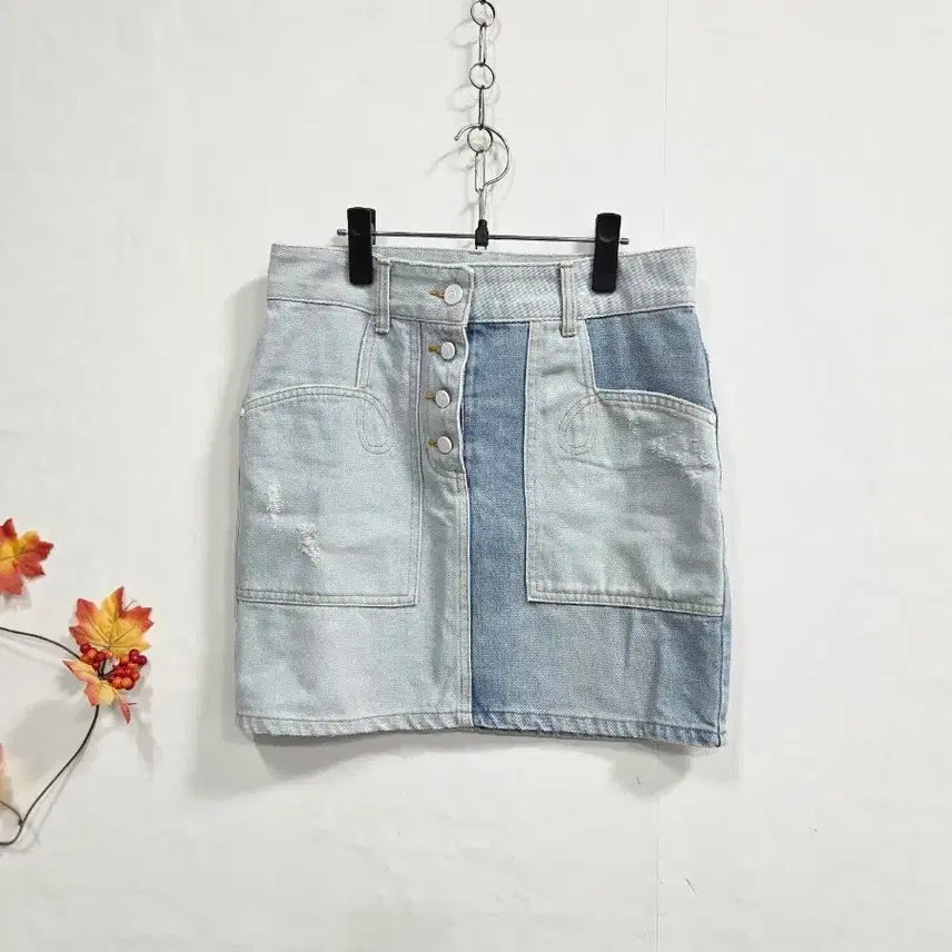 [BUNJANG] Lucky Chouette Patchwork Denim Skirt (Size 36) / 럭키슈에뜨 패치워크 데님 스커트 36