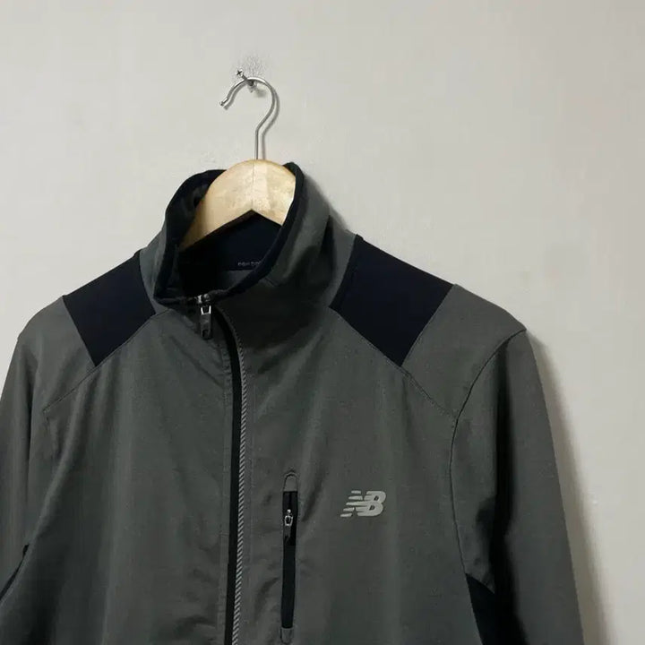 [BUNJANG] New Balance Functional Spandex Training Jersey Zip-up (Authentic) / 100 뉴발란스 기능성 스판 트레이닝 져지 집업 정품