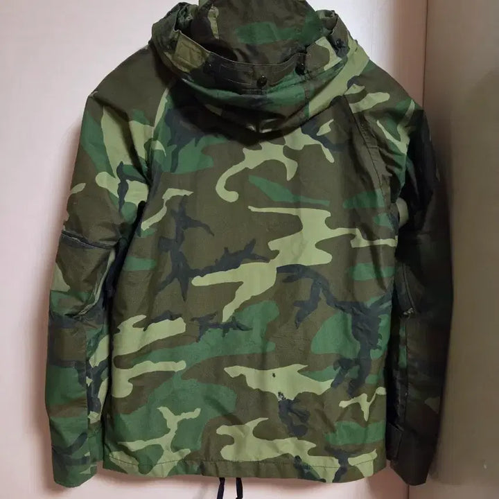 [SOLD OUT] 미군 고어텍스 카모 후드 야상 점퍼