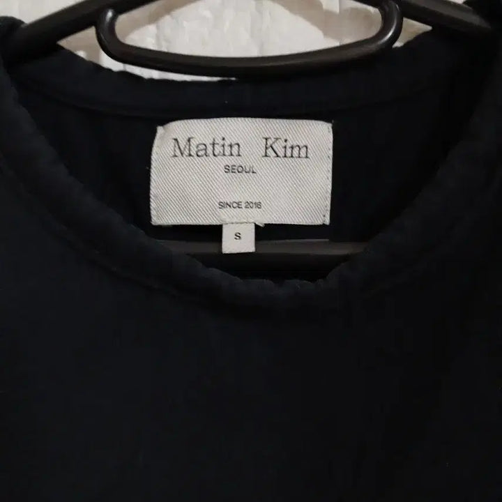 [BUNJANG] Matinkim Black Short-Sleeve T-Shirt Size S / 마뗑킴 블랙 반팔 티셔츠 S사이즈