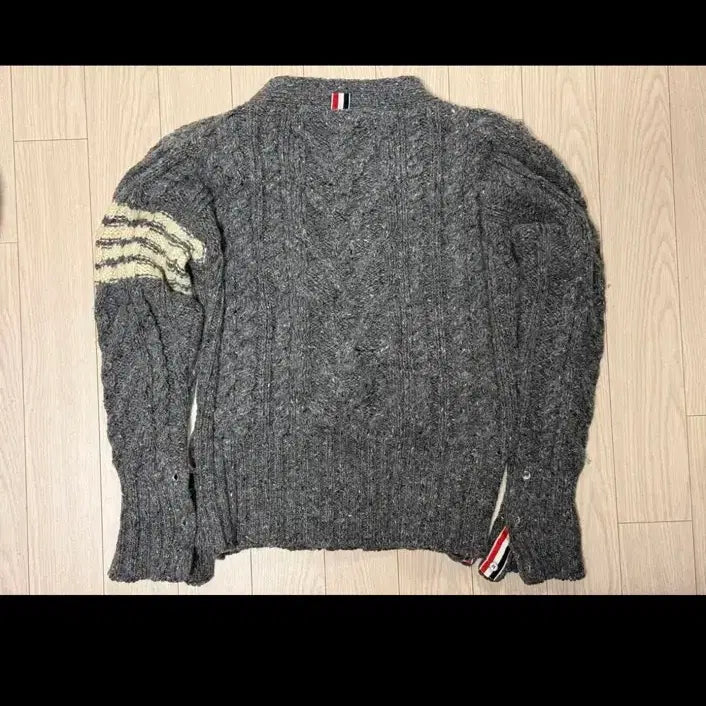 [BUNJANG] Thom Browne Cable Knit Mohair Cardigan / [ 1 사이즈 ] 톰브라운 사선 완장 아란 케이블 모헤어 가디건