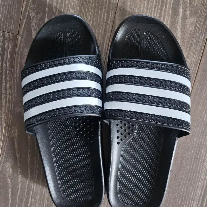[BUNJANG] Adidas Adilette Aqua Slides Black/White / 아디다스 삼선 슬리퍼 블랙/화이트