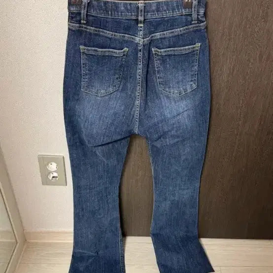 [BUNJANG] KINDAME Bootcut Denim Jeans / 카인다미 골반패드 골반뽕 부츠컷 데님 청바지