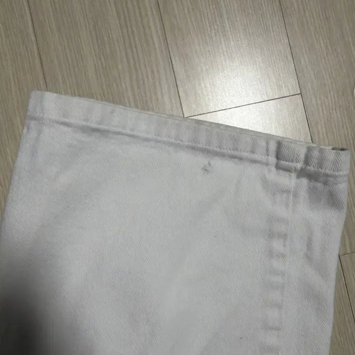 [BUNJANG] 스트레이트 화이트 데님 팬츠 / 스트레이트 화이트 데님 팬츠