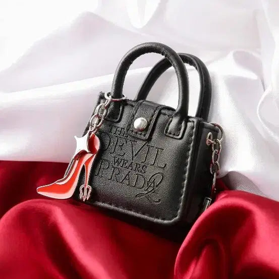 [BUNJANG] The Devil Wears Prada 2 Bag Charm Keychain / 악마는 프라다를 입는다2 가방 키링 팝니다