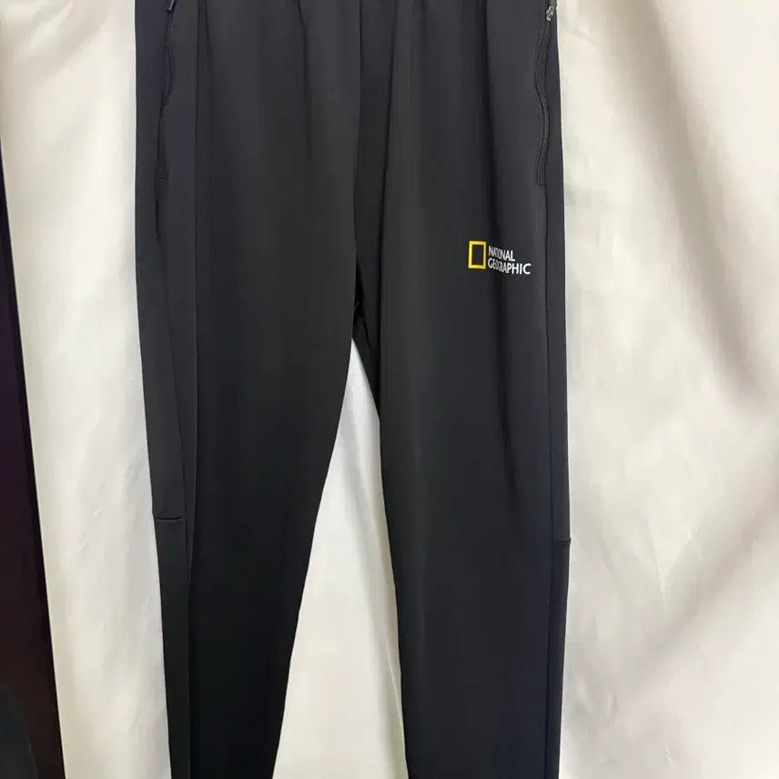 [BUNJANG] National Geographic Black Training Pants (Size L) / 내셔널지오그래픽 블랙 트레이닝 바지