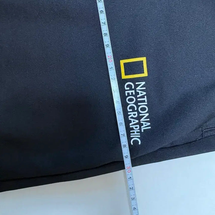 [BUNJANG] National Geographic Black Training Pants (Size L) / 내셔널지오그래픽 블랙 트레이닝 바지