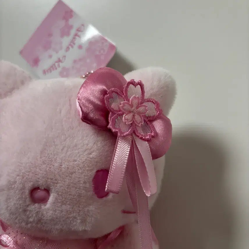[BUNJANG] Sanrio Hello Kitty Sakura Cherry Blossom Mascot Keyring / 산리오 2026 사쿠라 벚꽃 헬로키티 키티 마스코트 인형 키링