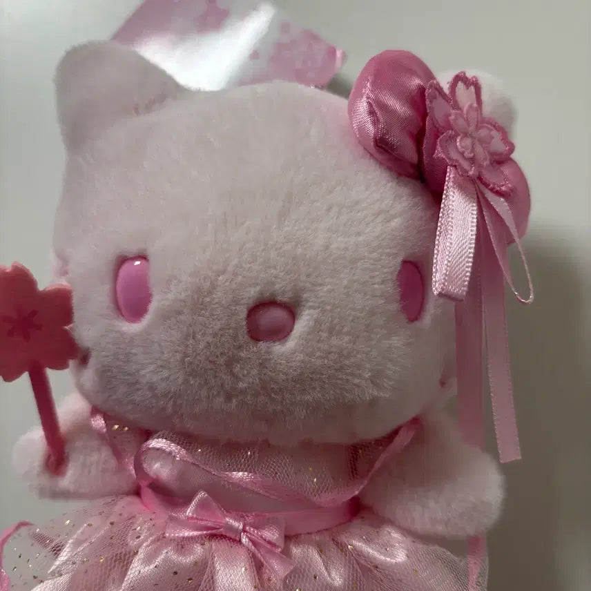 [BUNJANG] Sanrio Hello Kitty Sakura Cherry Blossom Mascot Keyring / 산리오 2026 사쿠라 벚꽃 헬로키티 키티 마스코트 인형 키링