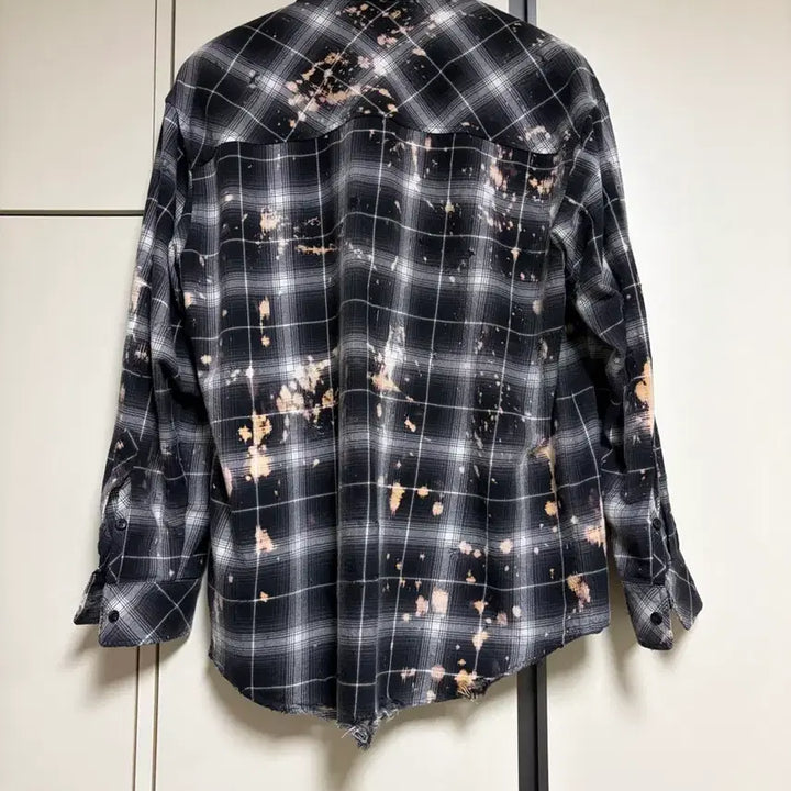 [BUNJANG] Rafu Miyagi Hidetaka Bleach Damage Shirt / 라푸 Rafu 미야기히데타카 데미지 블리치 셔츠