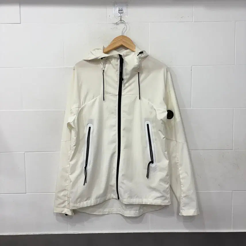 [BUNJANG] CP Company White Hooded Protek Jacket / CP컴퍼니 화이트 후드 프로텍 자켓