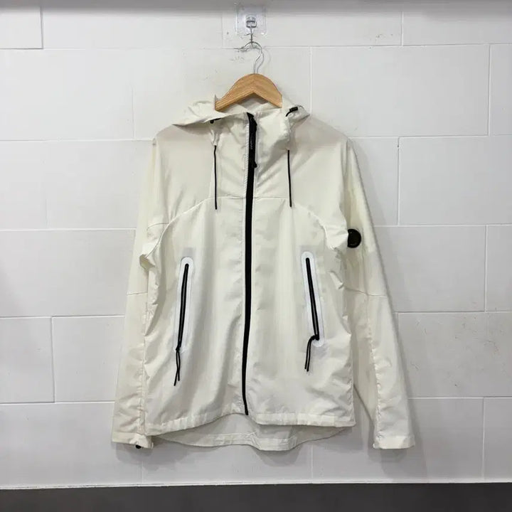 [BUNJANG] CP Company White Hooded Protek Jacket / CP컴퍼니 화이트 후드 프로텍 자켓