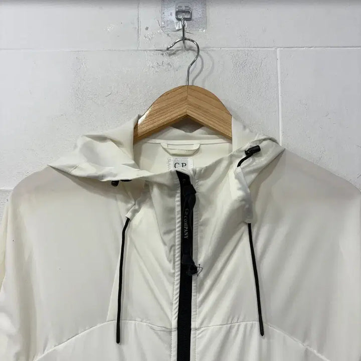 [BUNJANG] CP Company White Hooded Protek Jacket / CP컴퍼니 화이트 후드 프로텍 자켓