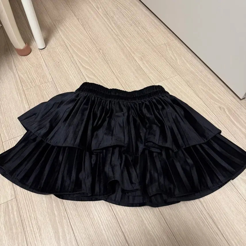 [BUNJANG] Black Velvet Ruffle Mini Skirt / 블랙 벨벳 캉캉 미니 스커트