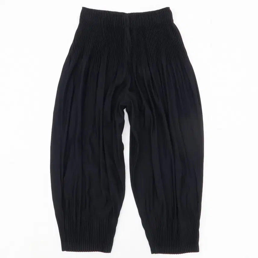 [SOLD OUT] (새상품)몽플리쎄 플리츠 9부 배기핏 팬츠