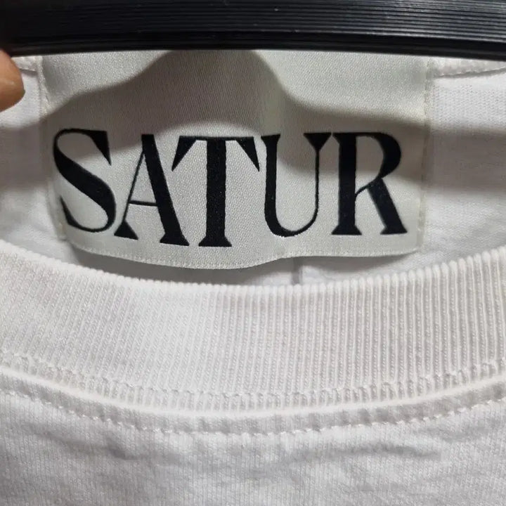 [BUNJANG] SATUR Daily Short-Sleeve T-Shirt White Size 100 / SATUR 데일리 반팔 티셔츠 화이트 100