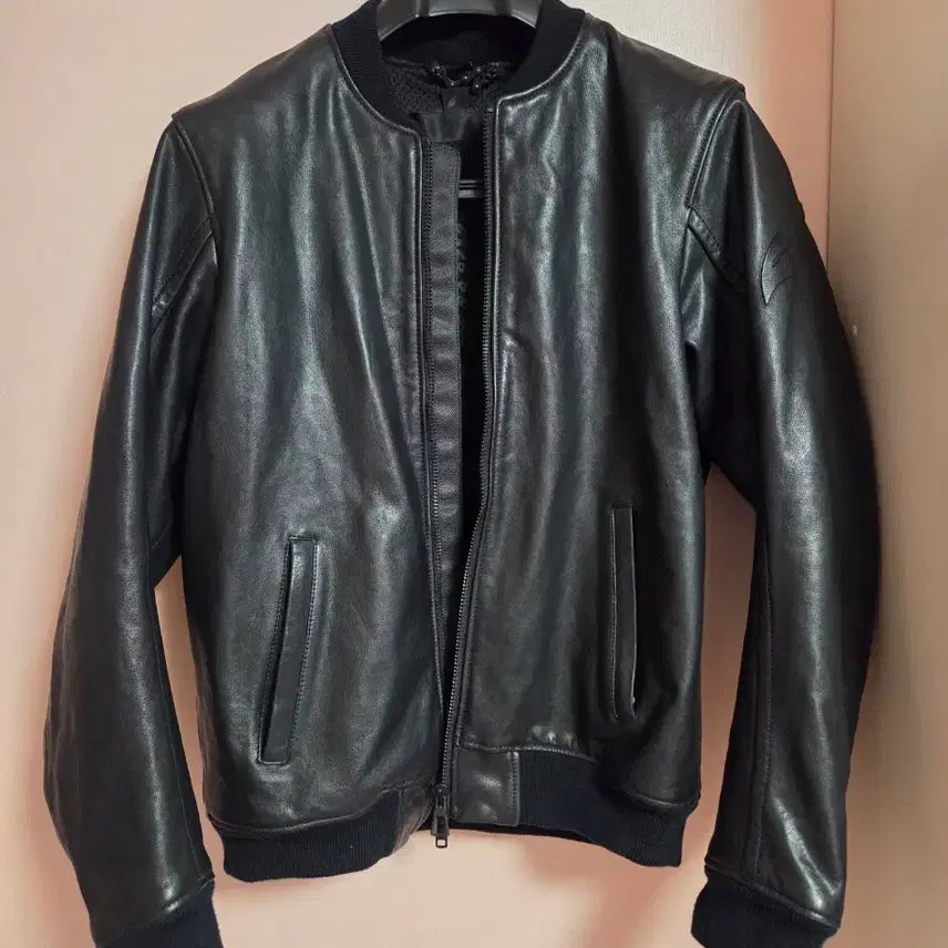 [SOLD OUT] ENGINEHAWK 블랙 양가죽 봄버 자켓