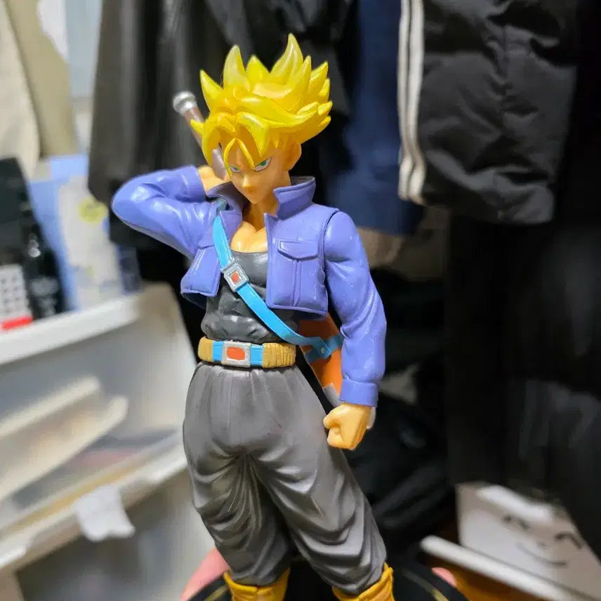 [BUNJANG] Dragon Ball Trunks Figure / 드래곤볼 트랭크스 피규어 팝니다