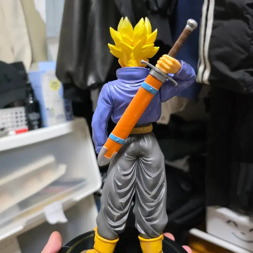 [BUNJANG] Dragon Ball Trunks Figure / 드래곤볼 트랭크스 피규어 팝니다