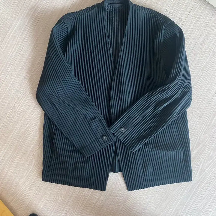 [SOLD OUT] 옴므플리세 칼라리스자켓 블랙