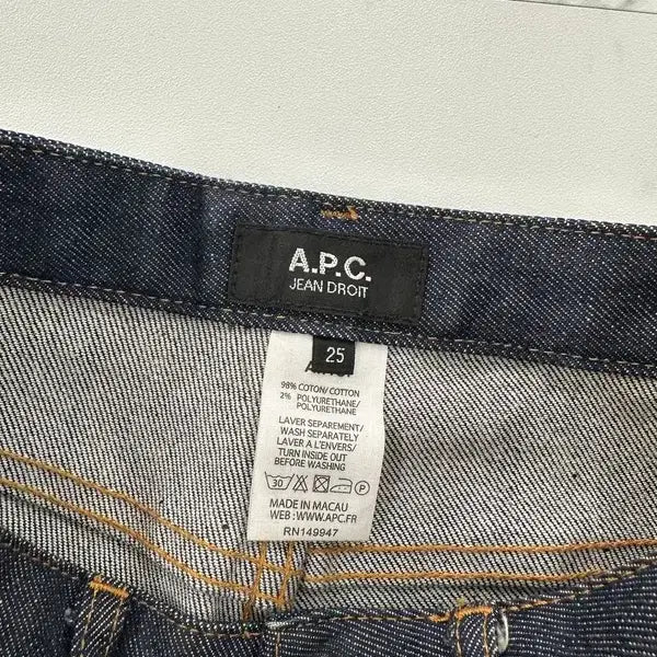 [BUNJANG] A.P.C. Droite Raw Denim Jeans / A.P.C 아페쎄 진 드로이트 생지 데님 팬츠
