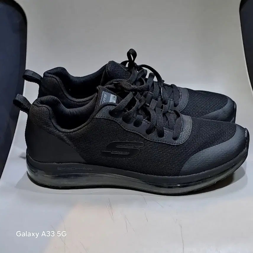 [BUNJANG] Skechers SkechAir Chamness Work Shoes / 스케쳐스 작업용 릴렉스 Fit SkechAir Chamness 275mm
