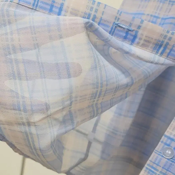 [SOLD OUT] (새상품)여성 얇은 블루체크셔츠(L)