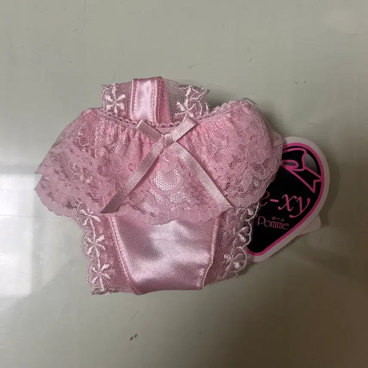 [BUNJANG] LaForm Pink Satin Thong Underwear / 라폼 새틴 여성 티팬티