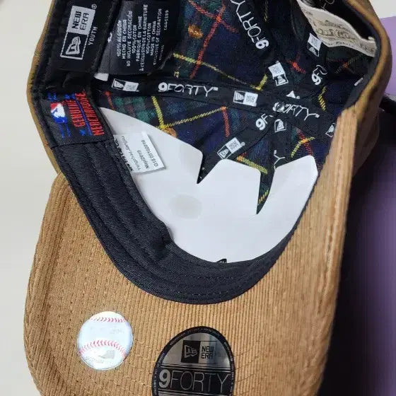[BUNJANG] New Era NY Corduroy Ball Cap - Brown - Youth / 뉴에라 NY 코듀로이 볼캡 브라운 YOUTH 새제품